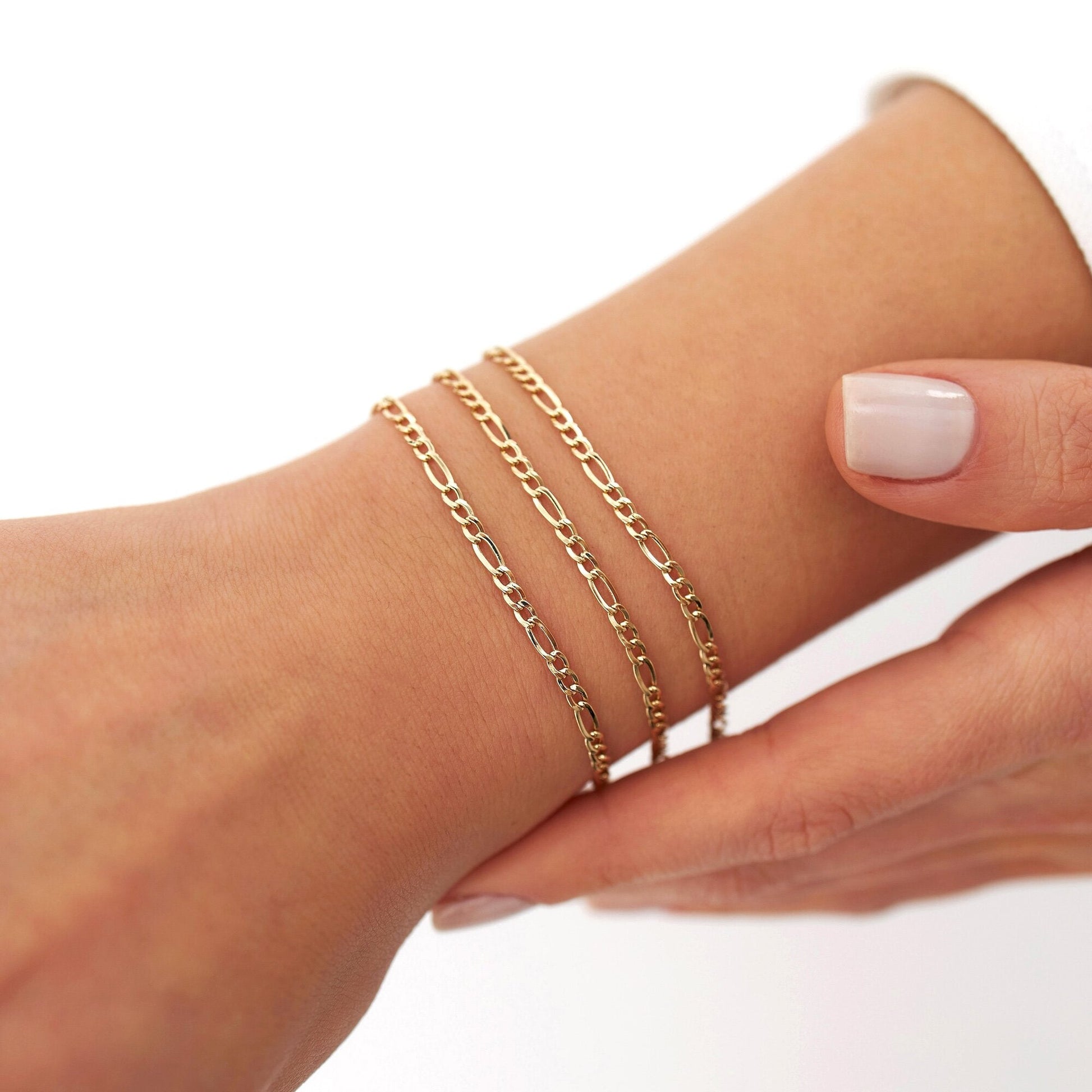 Dainty Figaro Chain Bracelet in 14K Gold-1
