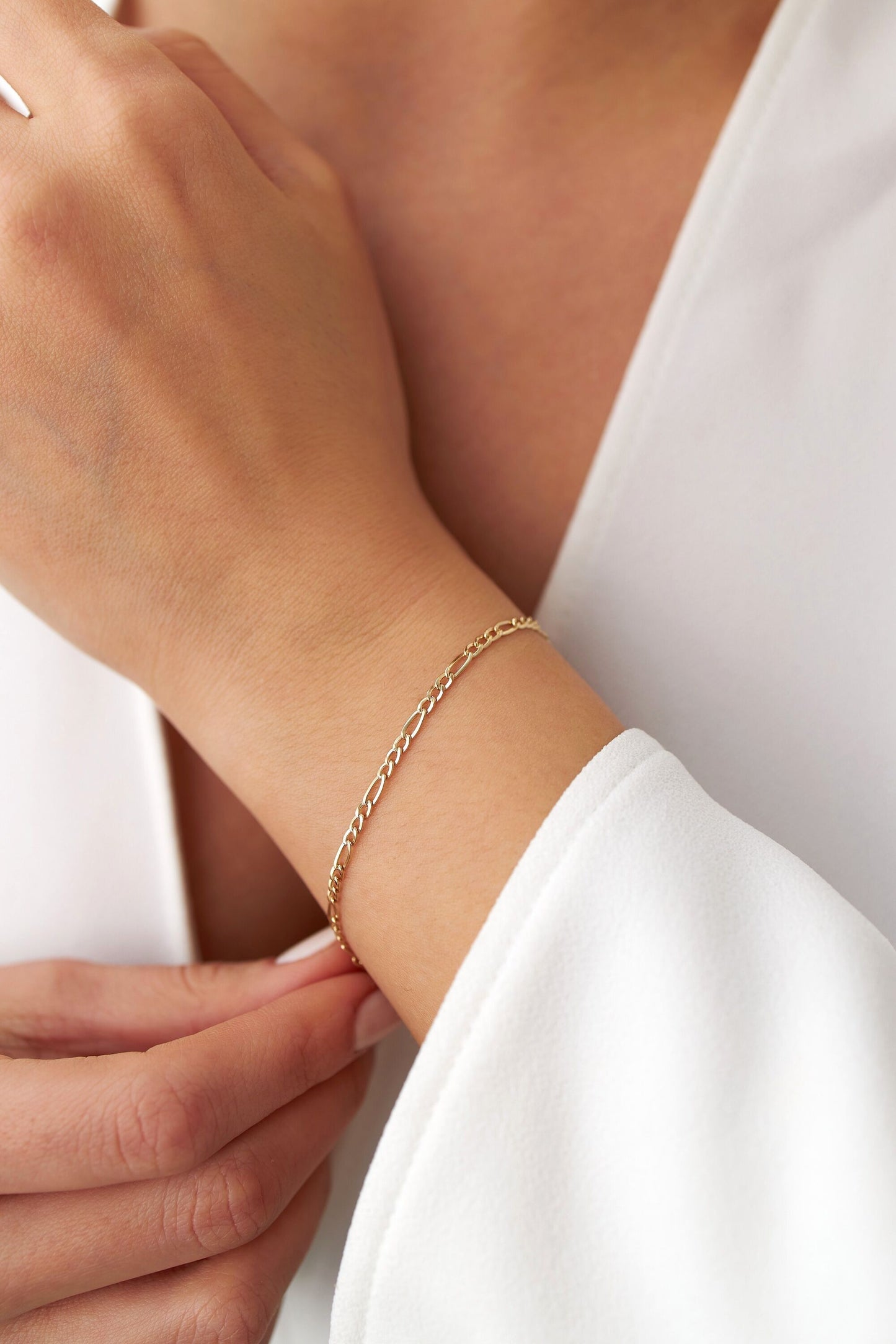 Dainty Figaro Chain Bracelet in 14K Gold-4