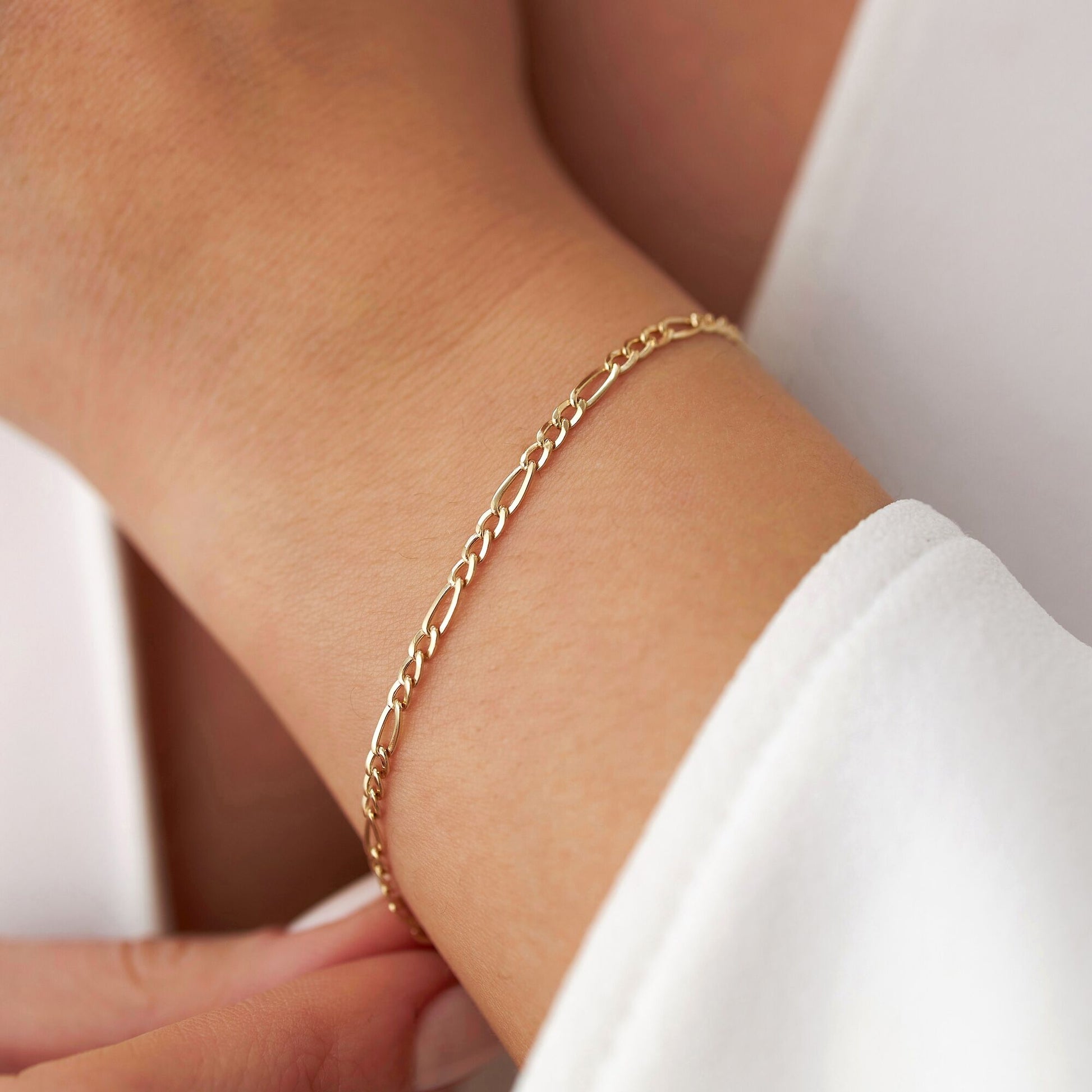 Dainty Figaro Chain Bracelet in 14K Gold-3